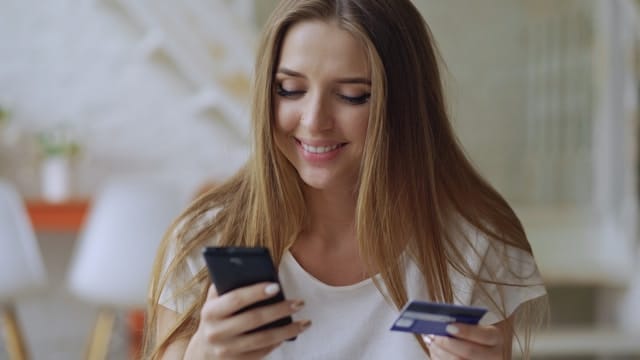 Diamond District Businesses Using SMS Marketing